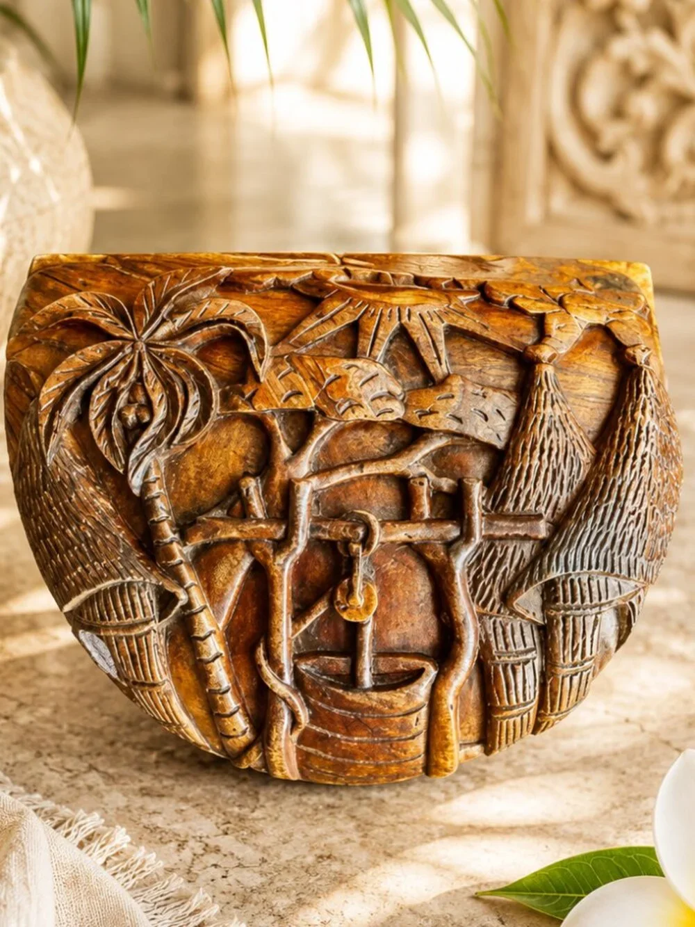 Vintage Hand Carved Folk Art Indonesian Balinese Wooden Snuff Box